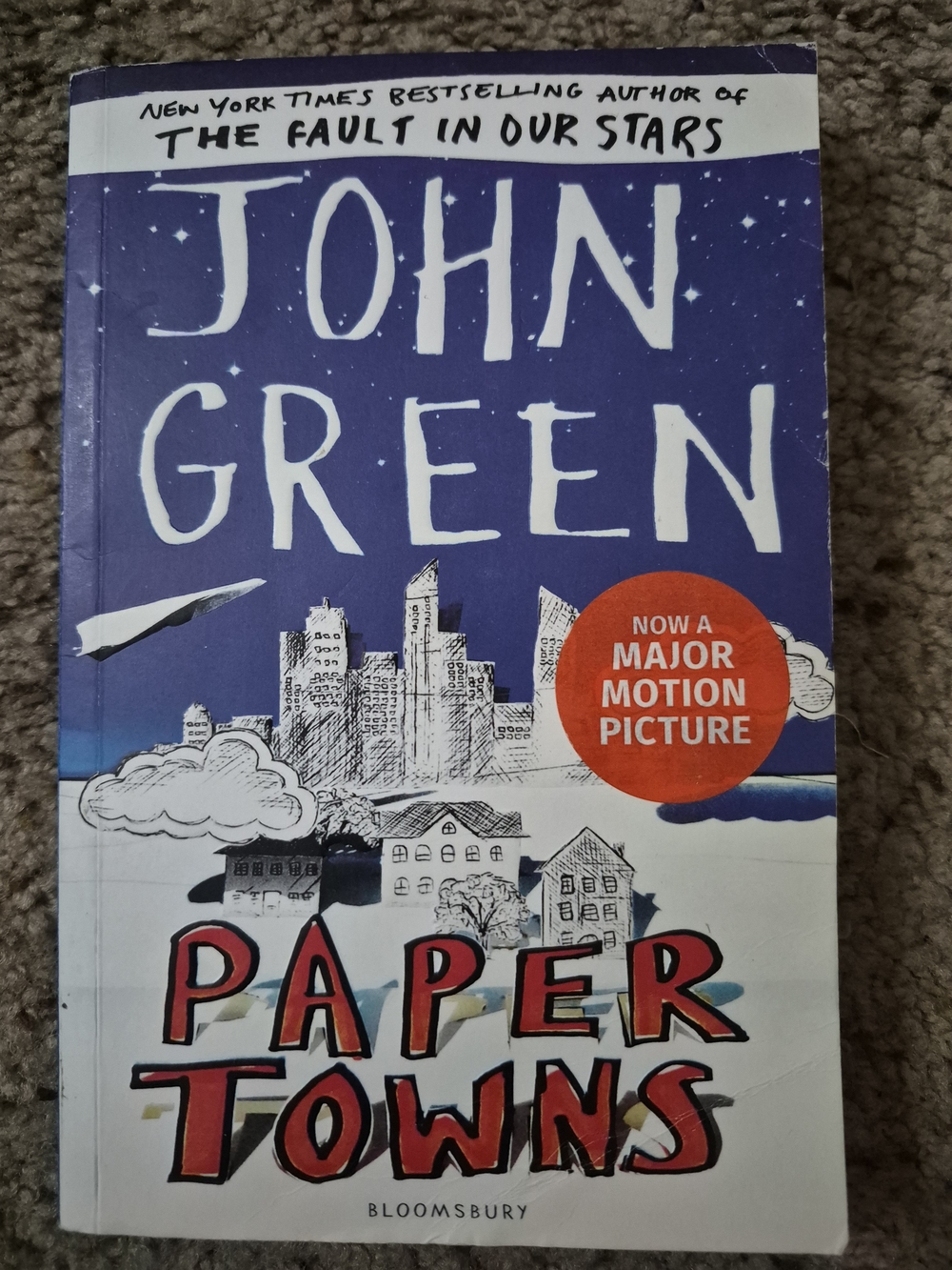 John Green - Paper Towns (Blue & White Cover)